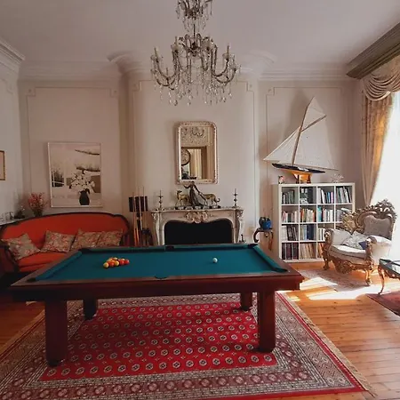 La Belle Boulonnaise Bed & Breakfast 3*