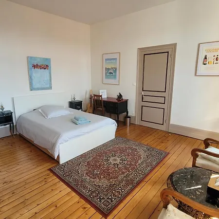 Bed & Breakfast La Belle Boulonnaise 3*