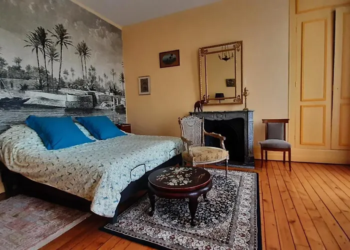 Couette-café La Belle Boulonnaise 3*